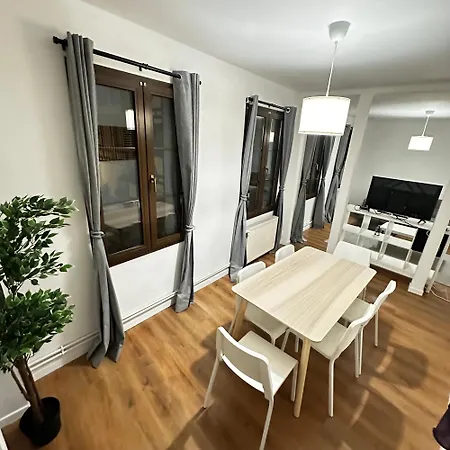 Le Sebastopol Apartment